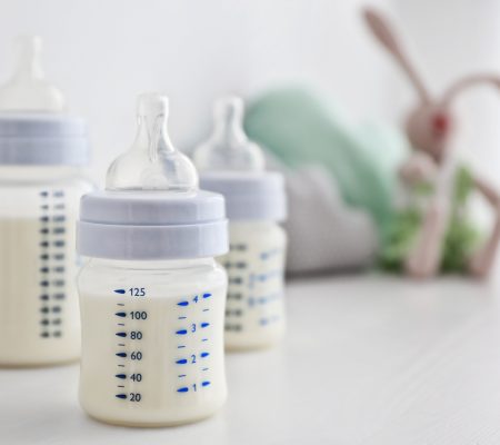 Five COVID-19 Infant Feeding Facts Every Parents Needs to Know